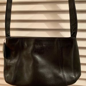 Vintage Coach crossbody/shoulder bag-authentic
